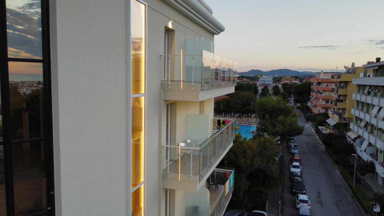 Solemare Hotel E Residence ميسانو ادرياتيكو المظهر الخارجي الصورة