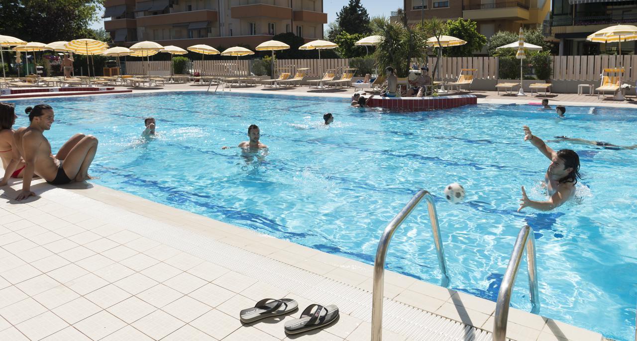 Solemare Hotel E Residence ميسانو ادرياتيكو المظهر الخارجي الصورة